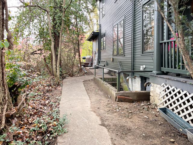 511-13 Capital Avenue, Frankfort, KY 40601