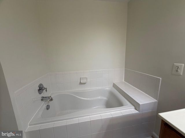 11278 WORTHAM CREST CIR, Manassas, VA 20109