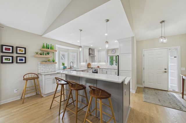 5149 Stoney Bridge Court, Minnetonka, MN 55345