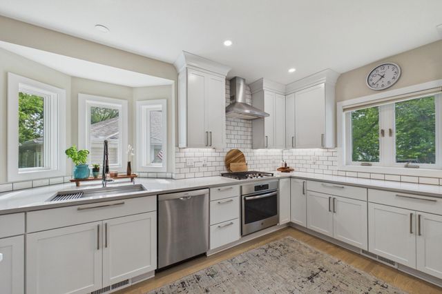 5149 Stoney Bridge Court, Minnetonka, MN 55345