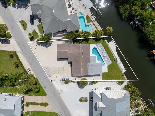 507 59TH STREET, Bradenton Beach, FL 34217
