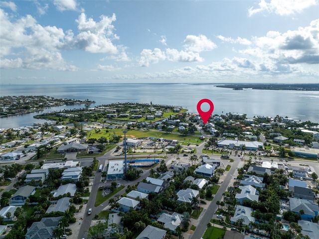 507 59TH STREET, Bradenton Beach, FL 34217