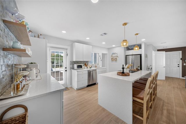507 59TH STREET, Bradenton Beach, FL 34217