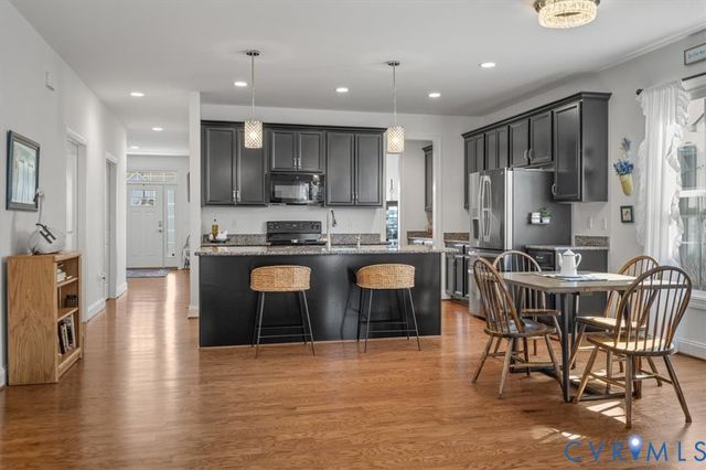 215 Lauradell Rd, Ashland, VA 23005