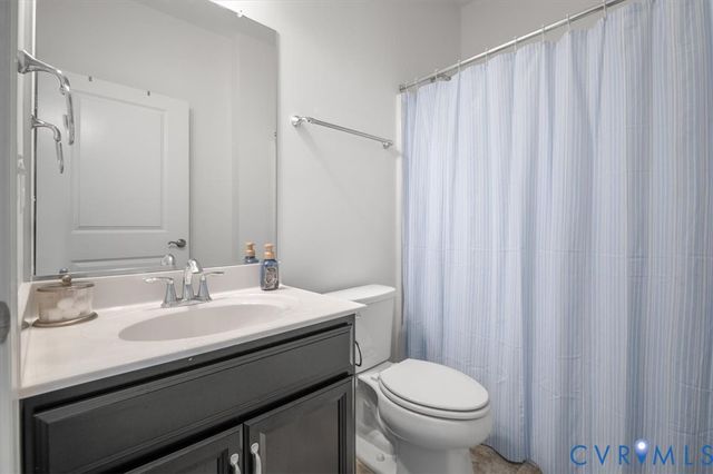 215 Lauradell Rd, Ashland, VA 23005