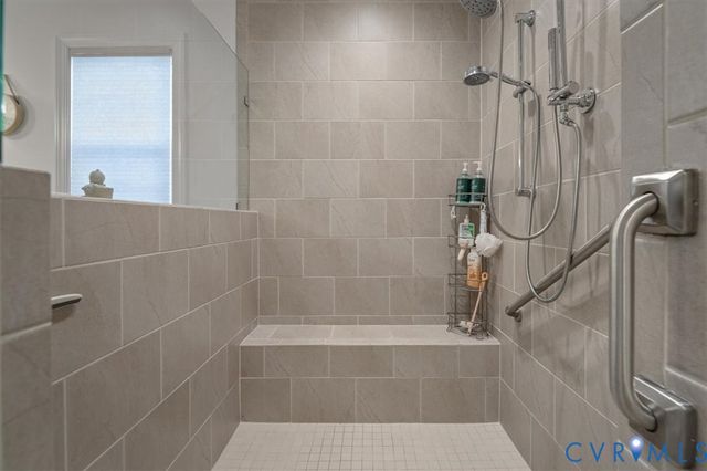 215 Lauradell Rd, Ashland, VA 23005