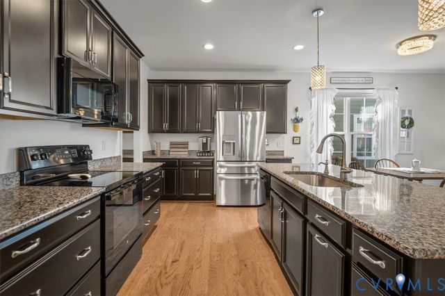 215 Lauradell Rd, Ashland, VA 23005