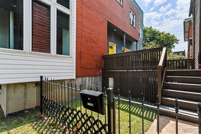 1720 S 13th Street, St Louis, MO 63104