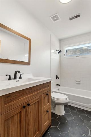1720 S 13th Street, St Louis, MO 63104