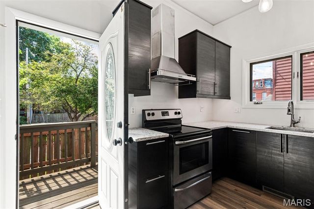 1720 S 13th Street, St Louis, MO 63104