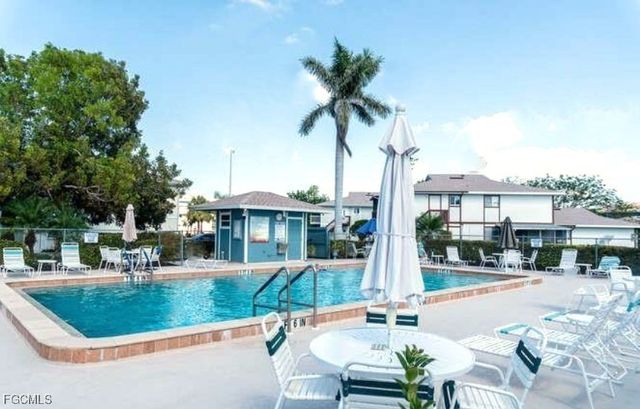 5839 Vancouver CIR 2, Fort Myers, FL 33907