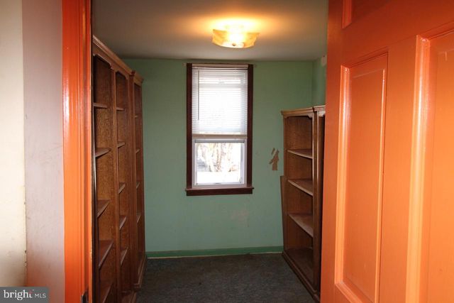 189 CENTRE ST, Morrisville, PA 19067