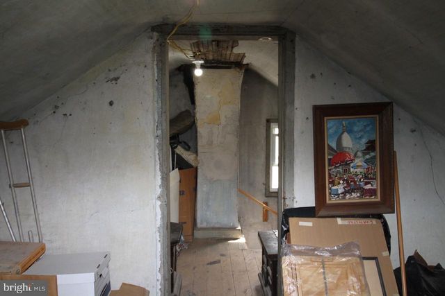 189 CENTRE ST, Morrisville, PA 19067