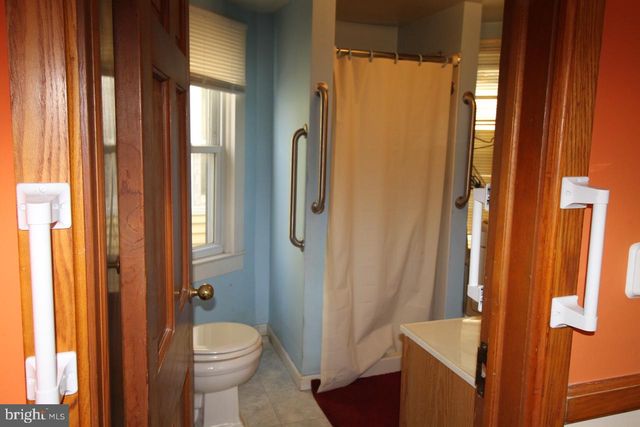 189 CENTRE ST, Morrisville, PA 19067