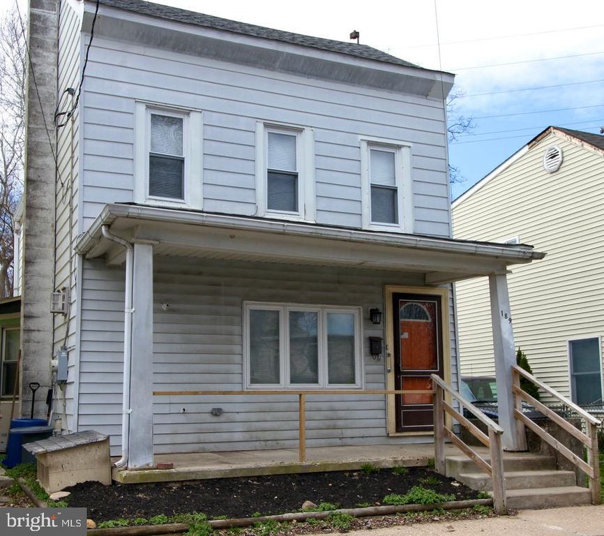 189 CENTRE ST, Morrisville, PA 19067