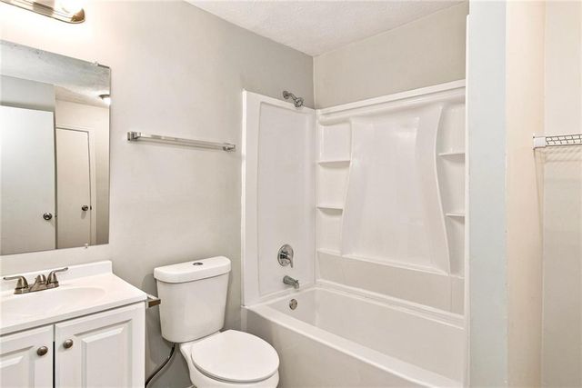 4174 Shiloh Ridge Trail NW, Kennesaw, GA 30144
