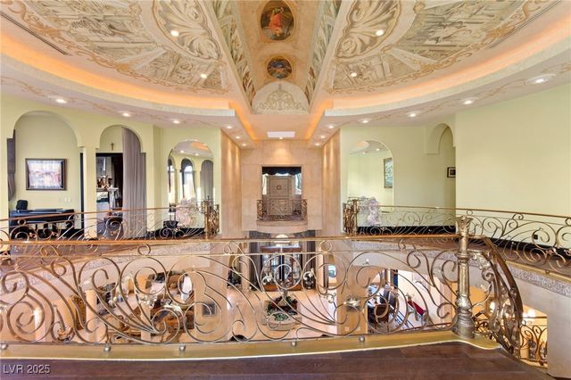 2200 Glenbrook Way, Las Vegas, NV 89117