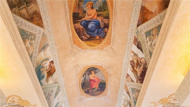 2200 Glenbrook Way, Las Vegas, NV 89117