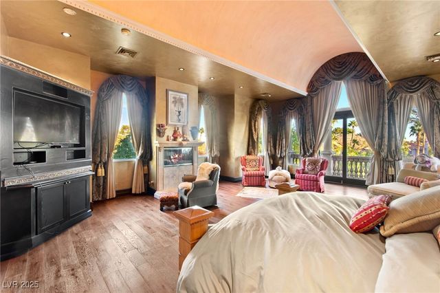 2200 Glenbrook Way, Las Vegas, NV 89117