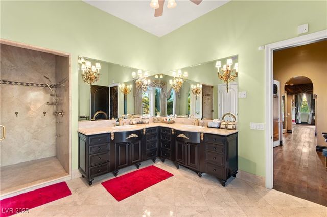 2200 Glenbrook Way, Las Vegas, NV 89117