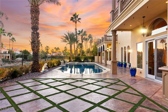 2200 Glenbrook Way, Las Vegas, NV 89117