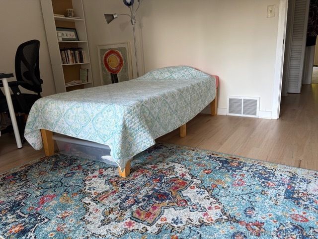 8 Village Road 8, Southington, CT 06489