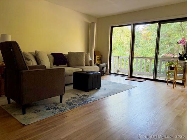 8 Village Road 8, Southington, CT 06489