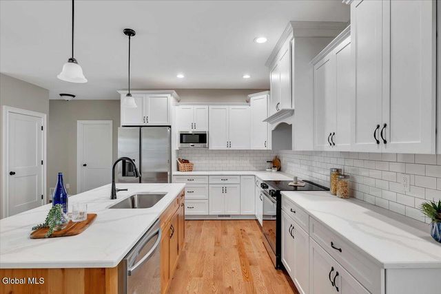 281 Edie Road, Saratoga Springs, Outside, NY 12866