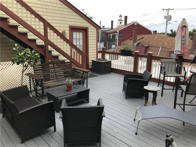 28 Broadway A, Newport, RI 02840