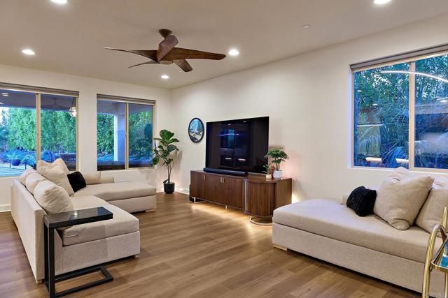 224 Flores Lane, Vista, CA 92083