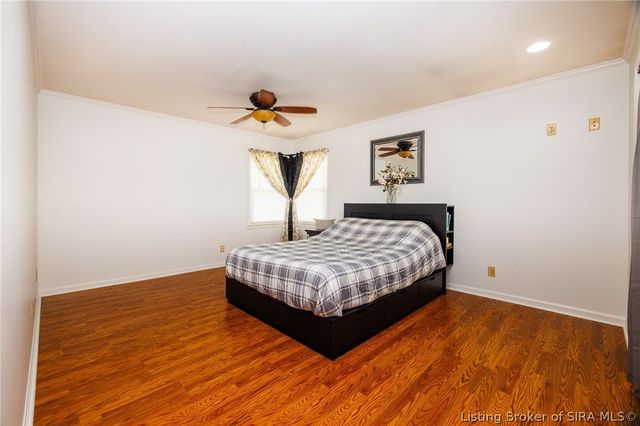305 Keswick Drive, Clarksville, IN 47129