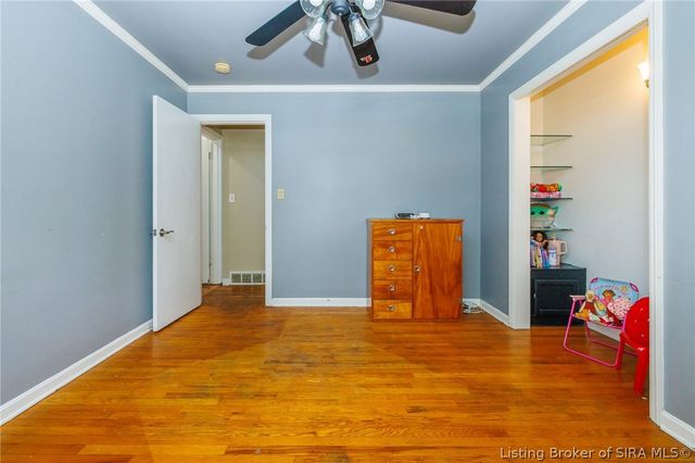 305 Keswick Drive, Clarksville, IN 47129