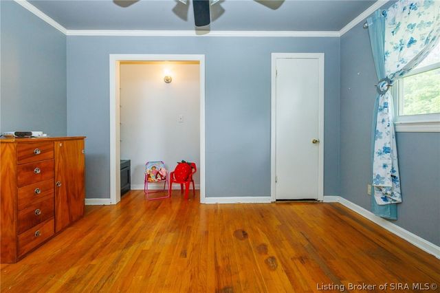 305 Keswick Drive, Clarksville, IN 47129