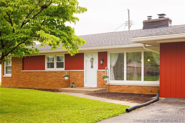 305 Keswick Drive, Clarksville, IN 47129