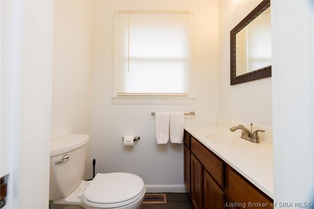 305 Keswick Drive, Clarksville, IN 47129