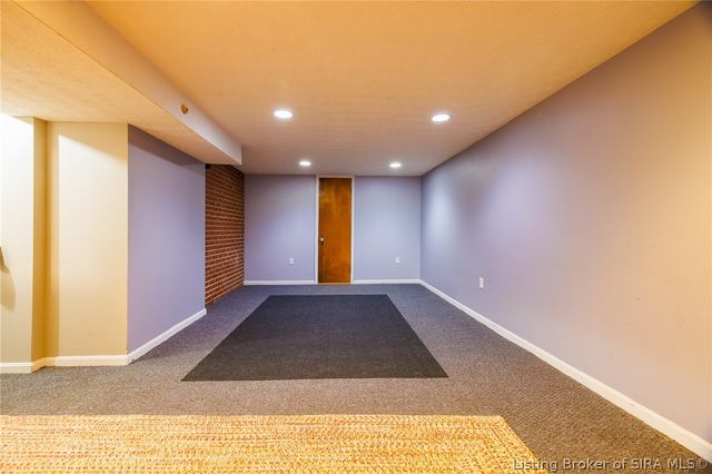305 Keswick Drive, Clarksville, IN 47129