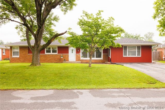305 Keswick Drive, Clarksville, IN 47129