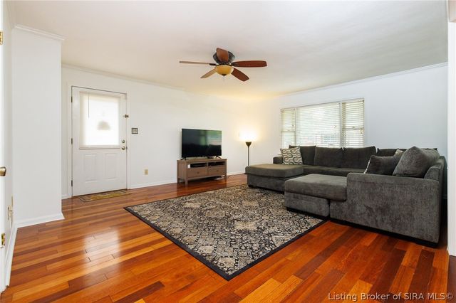 305 Keswick Drive, Clarksville, IN 47129