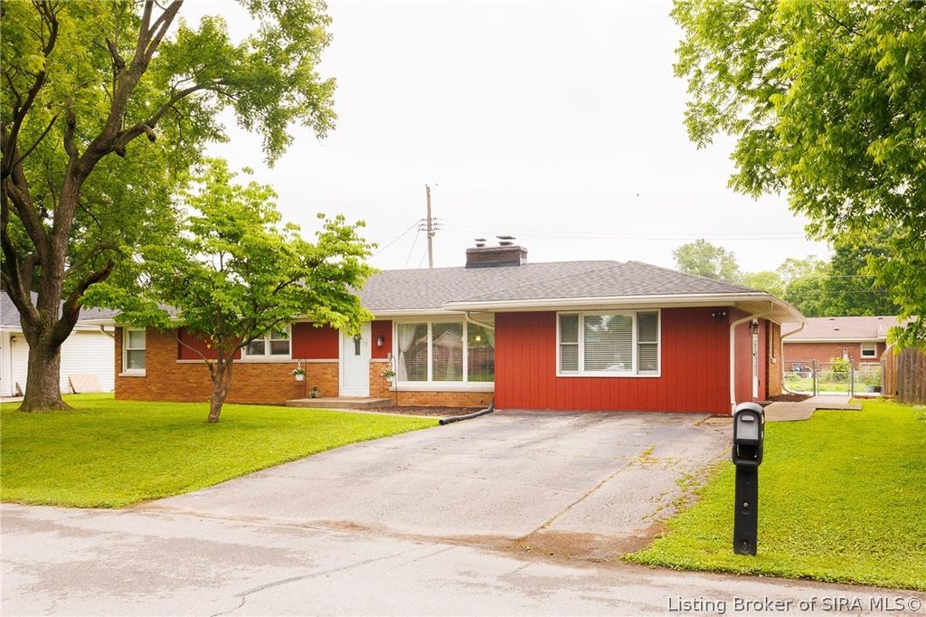305 Keswick Drive, Clarksville, IN 47129