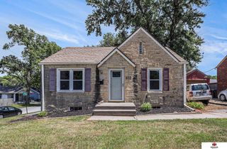 602 S 40 Street, Lincoln, NE 68510