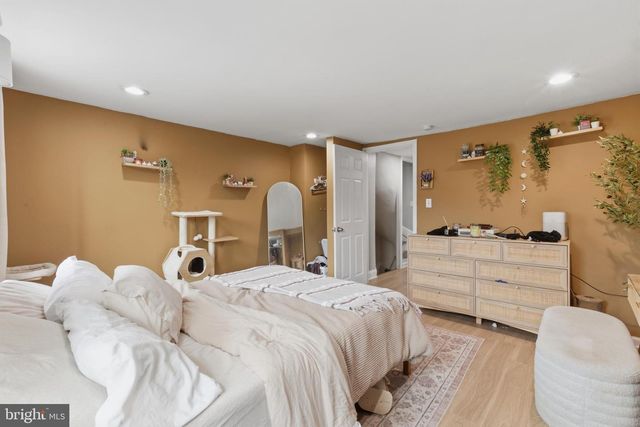 16 MORGAN ST, Phoenixville, PA 19460