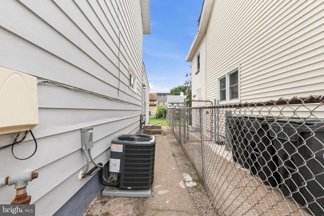 16 MORGAN ST, Phoenixville, PA 19460