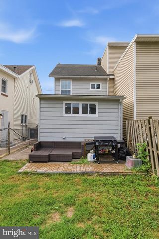 16 MORGAN ST, Phoenixville, PA 19460
