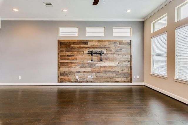 5807 Larkin Street, Houston, TX 77007