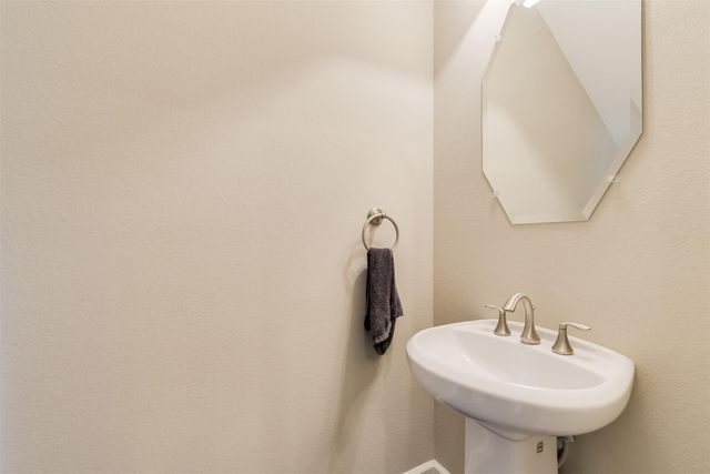 5807 Larkin Street, Houston, TX 77007