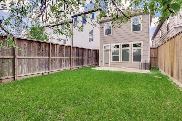 5807 Larkin Street, Houston, TX 77007