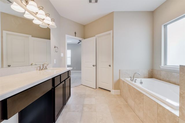 5807 Larkin Street, Houston, TX 77007