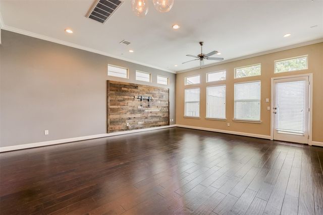 5807 Larkin Street, Houston, TX 77007