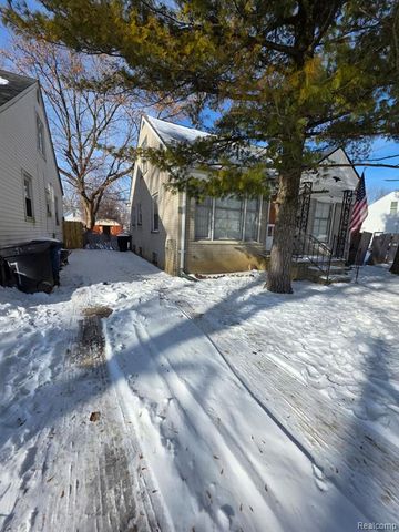 7653 Warwick Street, Detroit, MI 48228
