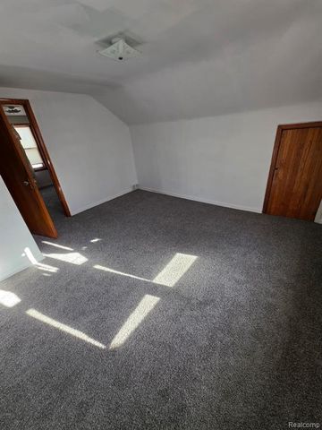 7653 Warwick Street, Detroit, MI 48228